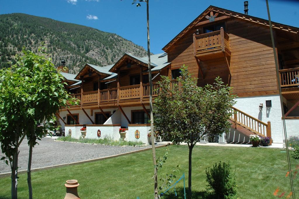 Hotel Chateau Chamonix Georgetown Eksteriør billede
