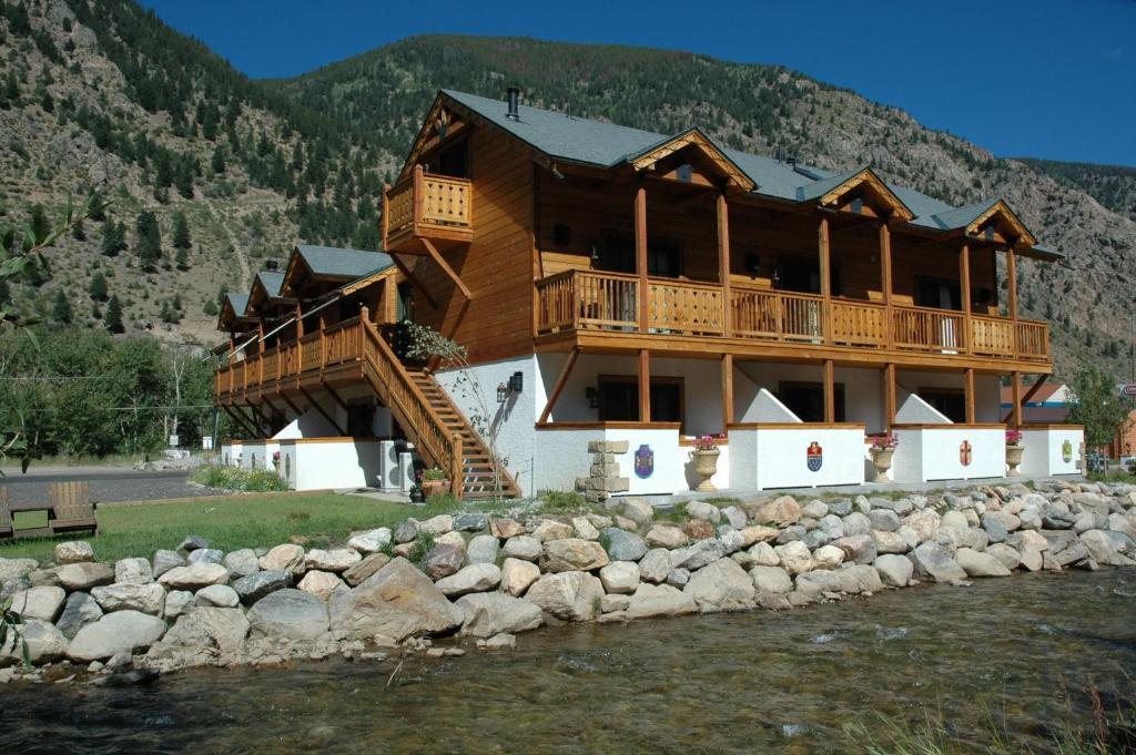 Hotel Chateau Chamonix Georgetown Eksteriør billede